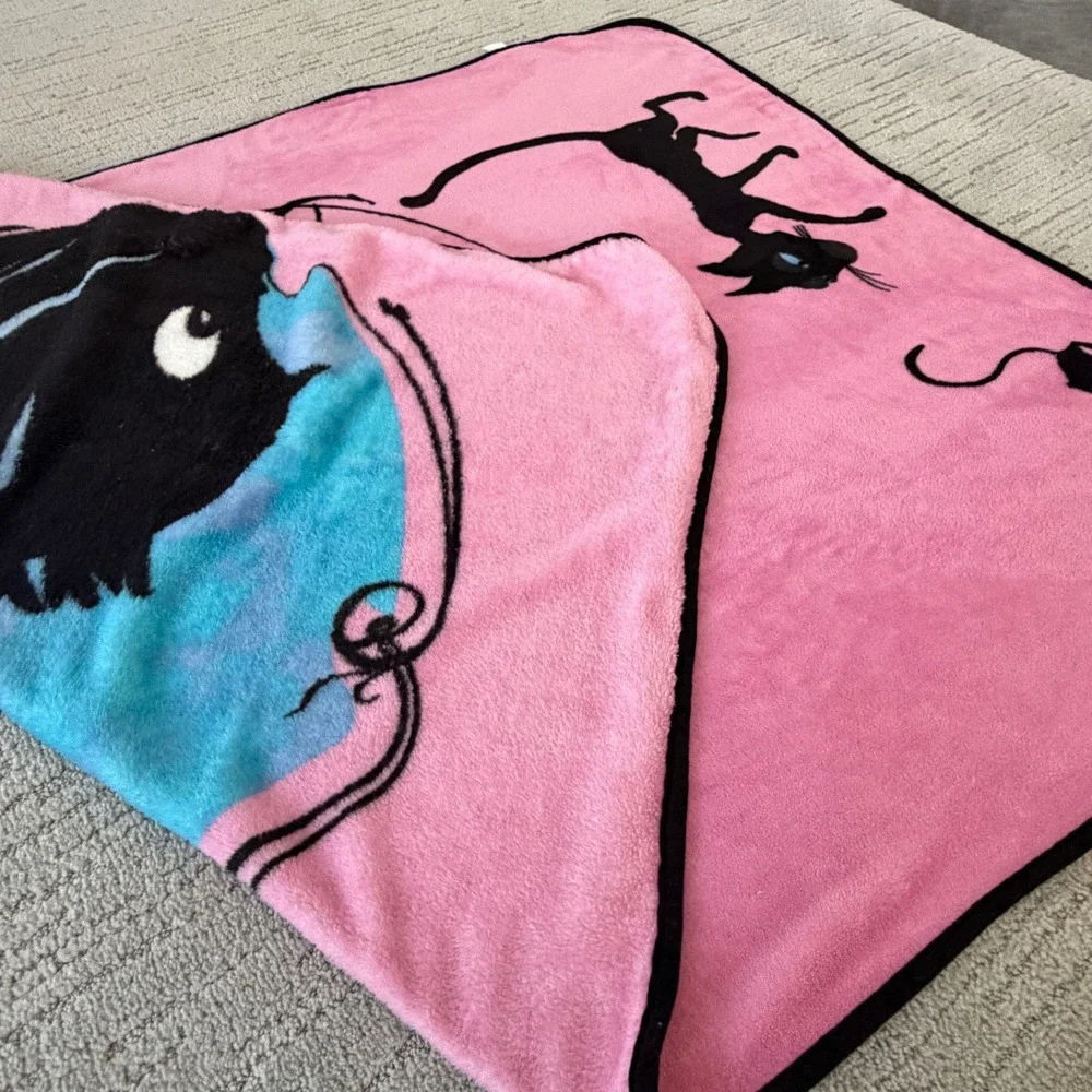 Coraline Profile Black Cat Mouse Fleece Throw‎ Blanket Pink Black Hot Topic